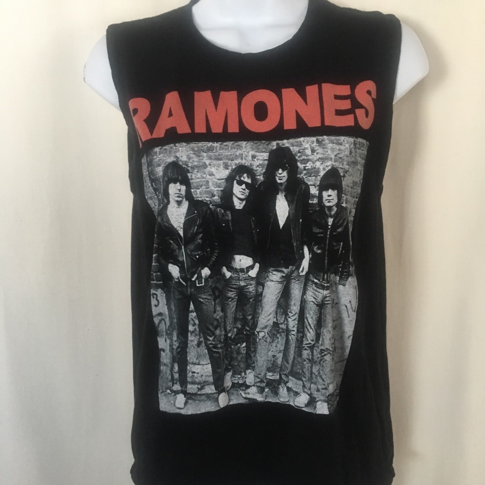 RAMONES muscle tee